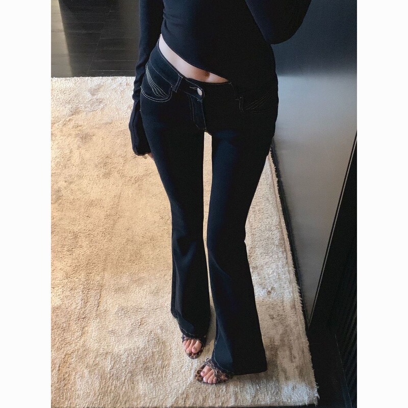 Black low-waist micro-flare jeans for petite women, summer style, slim-fit, figure-flattering micro-flare pants, tight-fitting bootcut pants Black low-waist micro-flare jeans for petite women, summer style, slim-fit, figure-flattering micro-flare pants, tight-fitting bootcut pants