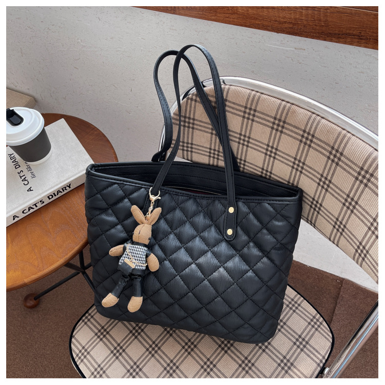 New Fashion Portable Shoulder Bag  Large-capacity Shopping Bag Casual Tote Bag display picture 6