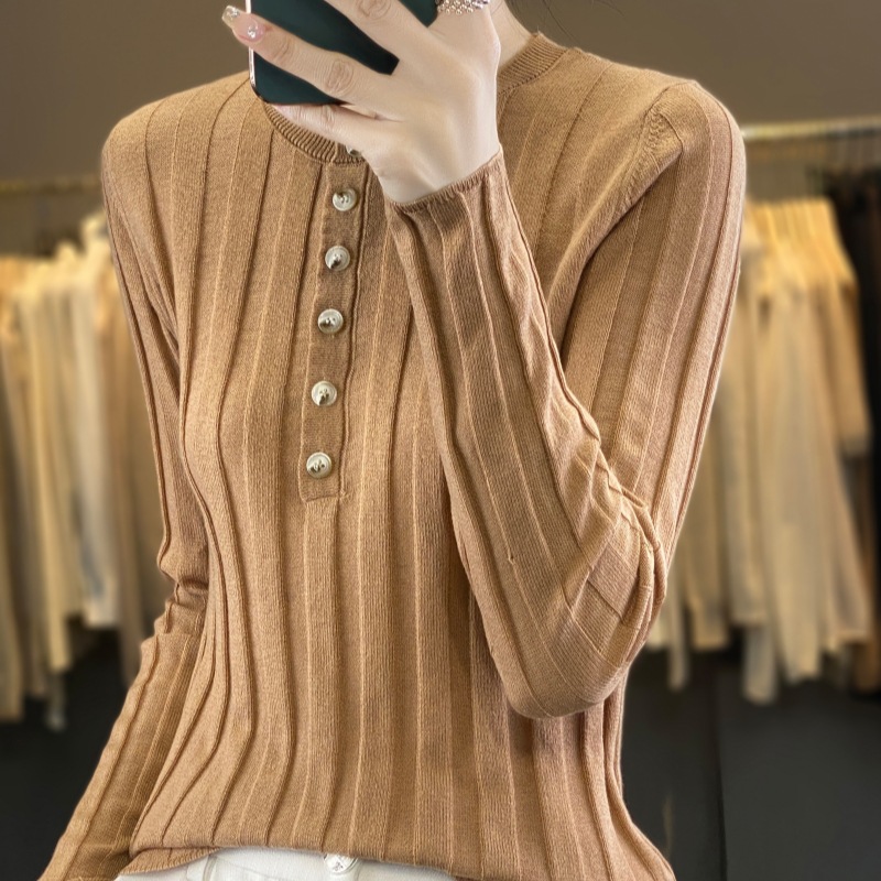 Spring woolen solid color fashionable knitted sweater with a round…