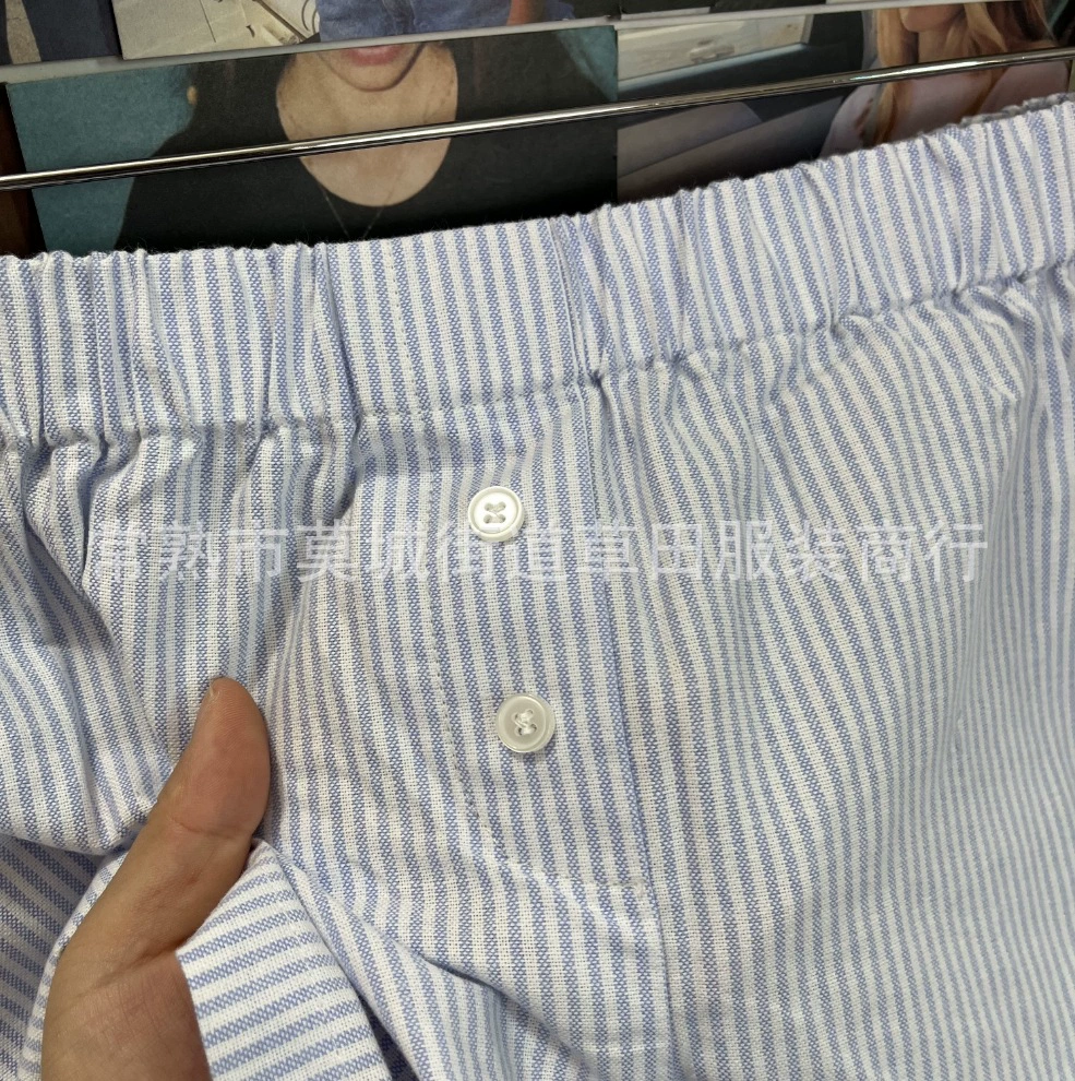 Шорты ретро спортивные с эластичным поясом, полосатый стиль, one size (талия 70 см, бёдра 100 см)