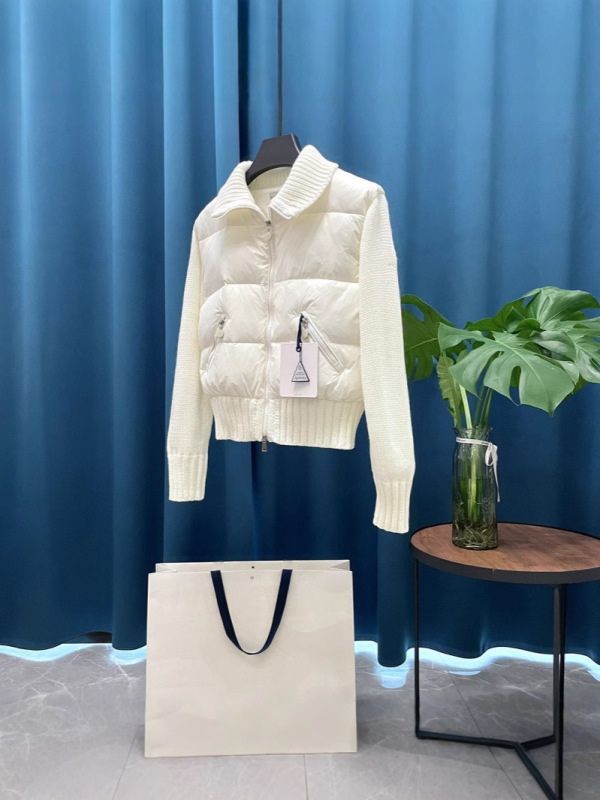 ハイバージョン Mengjia Cardig レディース ニット ダウン ジャケット バック刺繍ロゴ クリーム ラージ パフ ジャケット|undefined