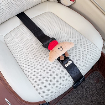 Car seat belt | pregnant women, anti-belly strangulation, in-car support - three-point-anti-strangling-safety-belt-black-and-red-beret