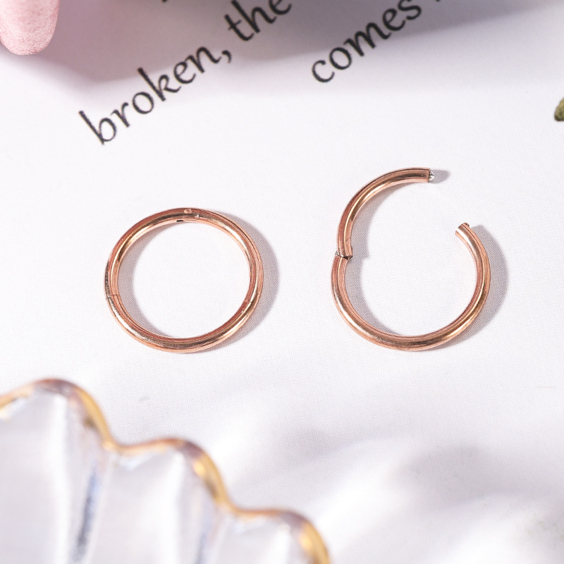 Pointed titanium steel lip stud product view