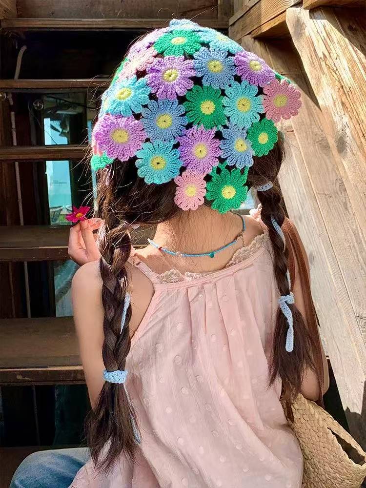 Francia cereza toallas triangulares mujeres primavera y otoño viajes padres-hijos gancho de punto flores hueco pañuelo de arte correa de pelo gorro