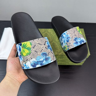 �羳Խ�ϻ�����Ь��G���{ɫ����ӡ����ĸ�r�Л�Ь�ļ�����һ����