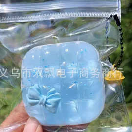 小红书烂泥感超软粘袋子海盐透色系仿真食玩菠萝包捏捏解压玩具