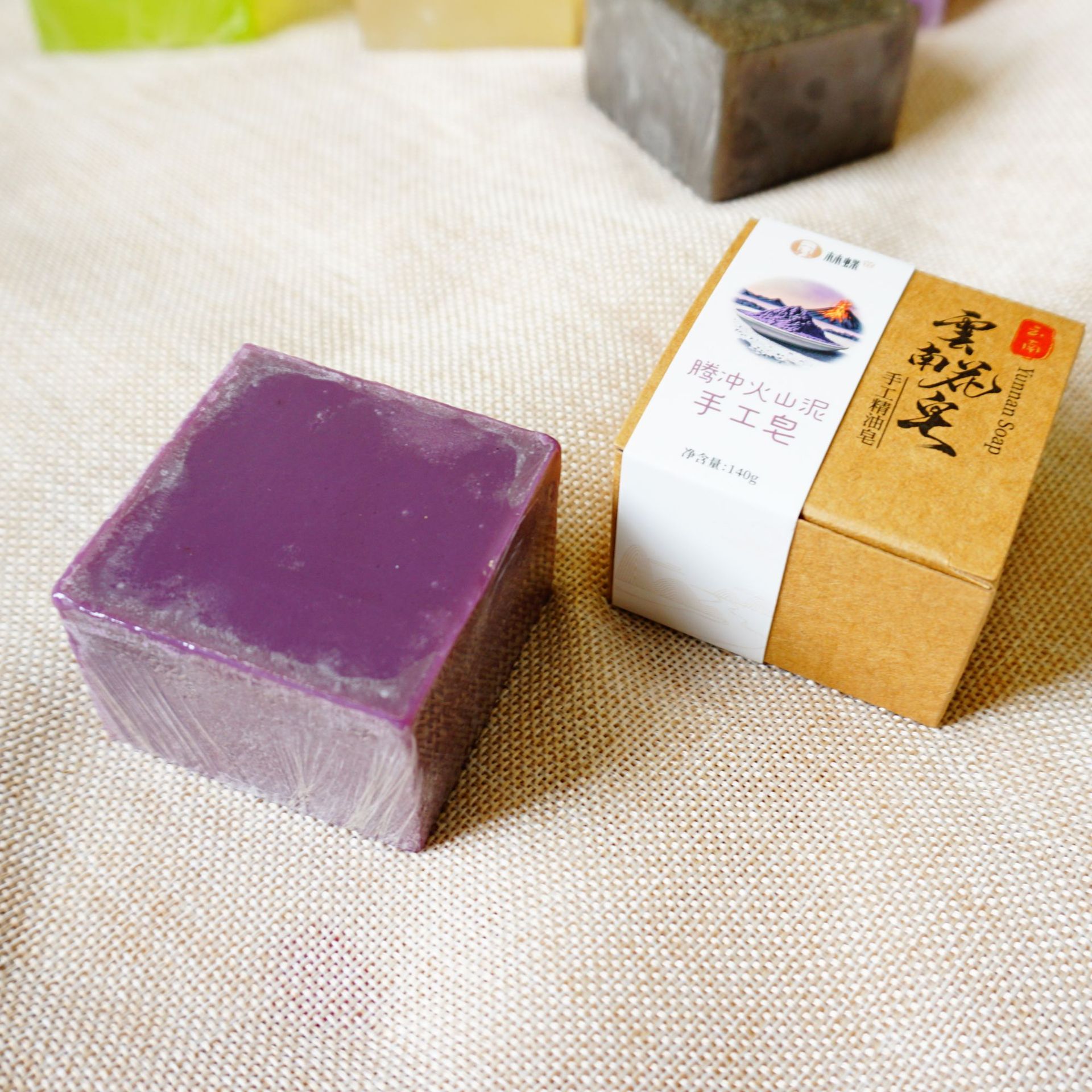 화산 진흙 비누