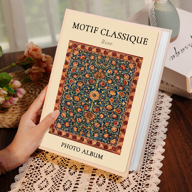 【클래식한 장식】