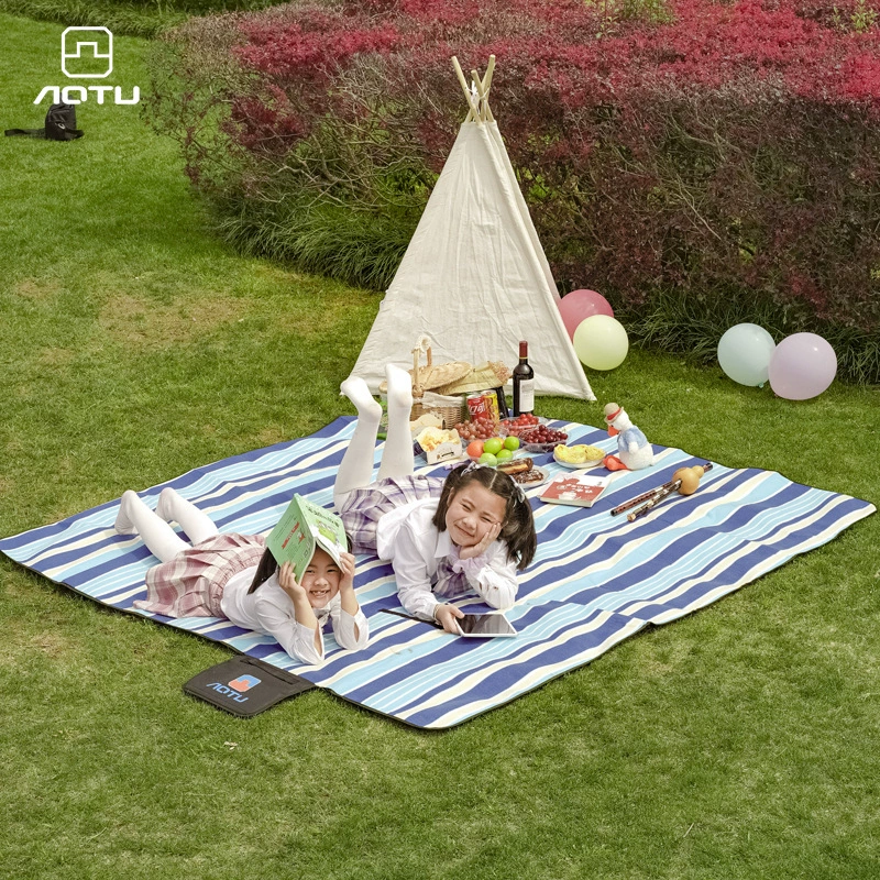 Коврик для пикника Spring Outing Влагостойкий коврик Ткань для пикника Открытый портативный водонепроницаемый Травяной коврик для пикника 3 см Толстые прогулки