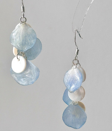 파란색 꽃잎 조개껍데기 태슬 귀걸이