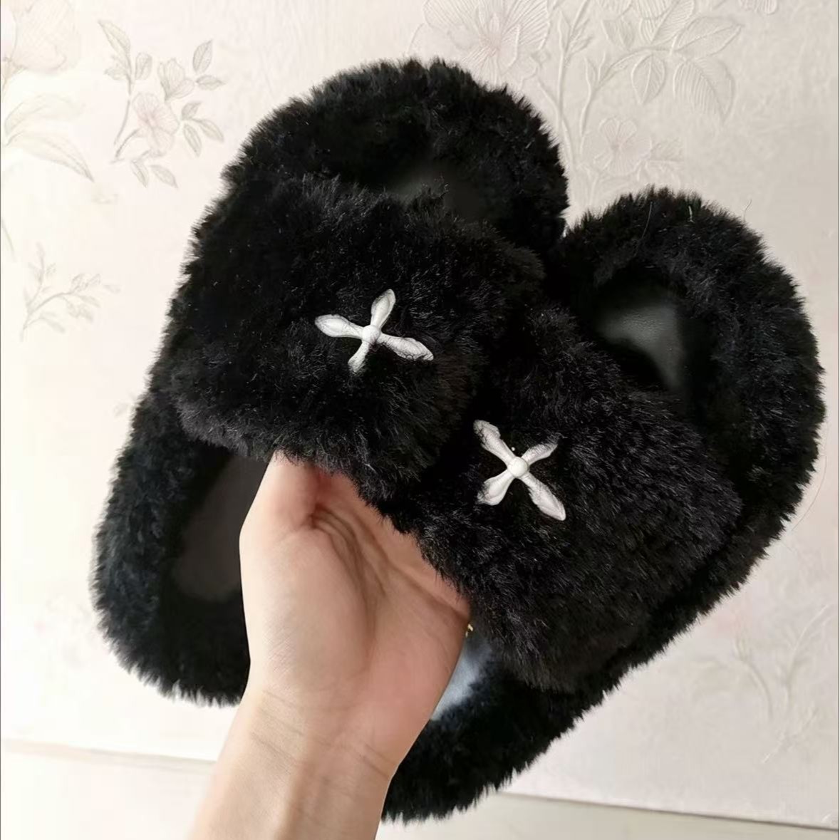New Style Closed-Toe Waterproof Cotton Slippers 2025, Ultra-Soft Winter Warm Non-Slip Couple's Home Slippers with Heel Cover