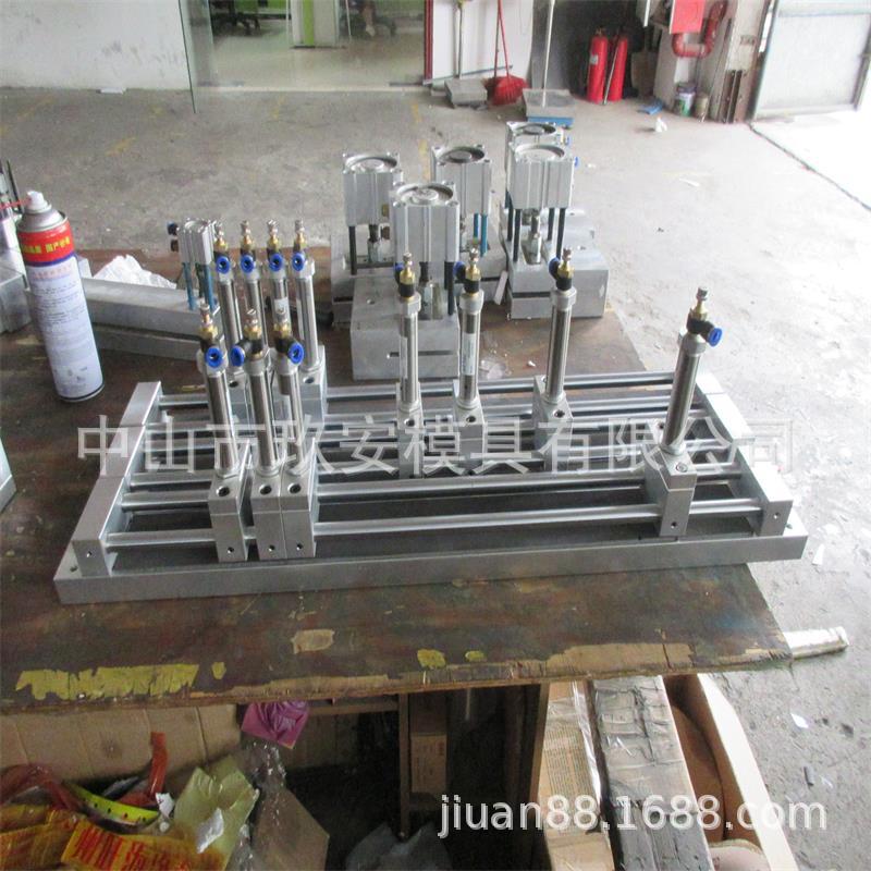 玖安模具 供应PE袋多圆孔刀叉可移动胶袋冲孔模具