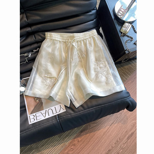 ��ɫ���L�̽���ѝŮ���ļ�2025�¿��W�����⴩С�������ѝ��