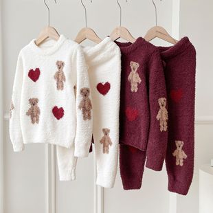 Autumn and winter gp new cute soft parent-child children Christmas love bear lady home clothes pajamas suit wholesale