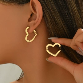 首饰套装;耳钉;耳环