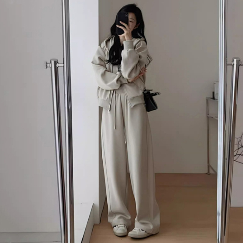 感休闲运动连帽卫衣外套女早秋季2025新款小个子穿搭初秋套装|undefined