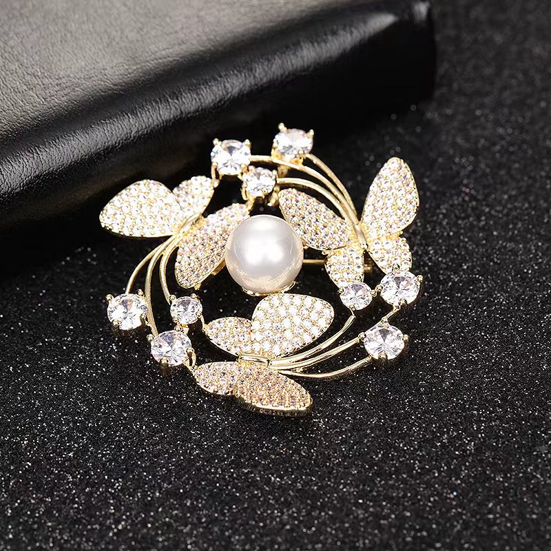 2023 Nueva Perla micro-con incrustaciones broche ZIRCON corsage pin moda todo fósforo de la bufanda de seda hebilla anti-exposición ramillete
