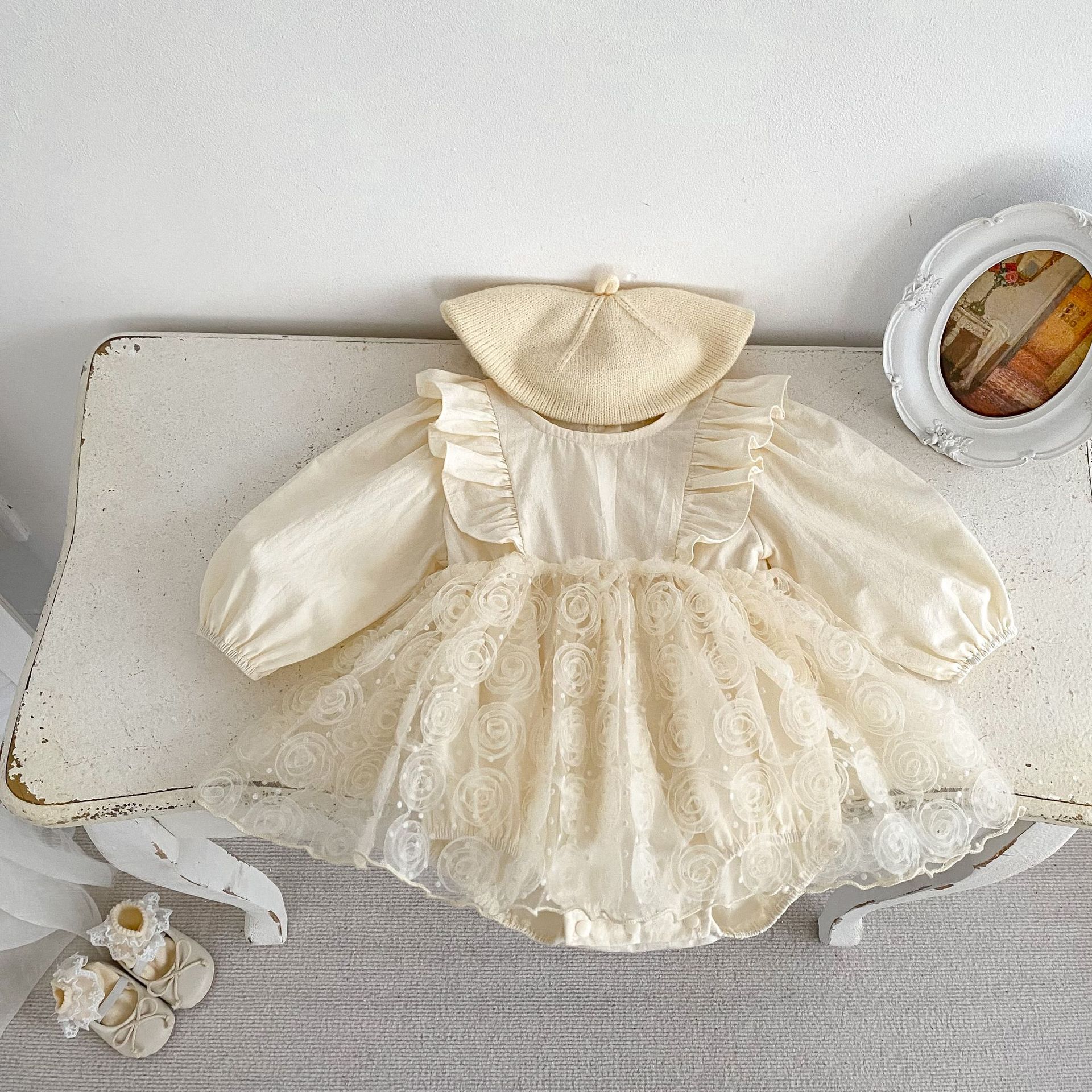 Primavera 2024 dulce princesa malla flor vaina bebé niña de un año de edad banquete cien días foto mameluco vestido mameluco