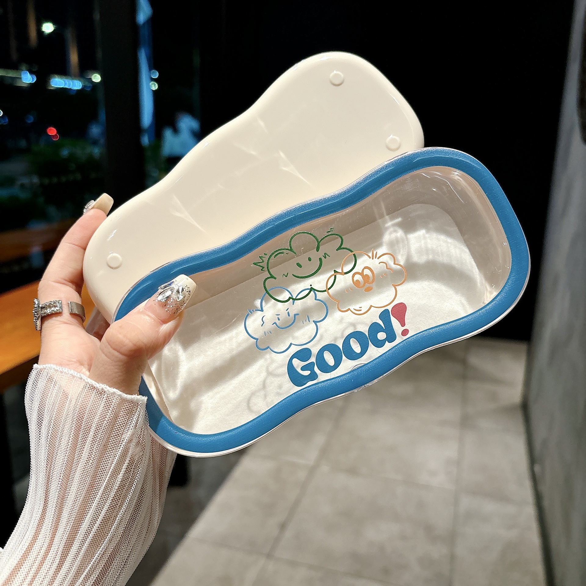 Caja de gafas transparentes de borde de la nube, alta sensación de almacenamiento portátil, niños, niños, niños, estudiantes, lindos, caja de gafas al por mayor