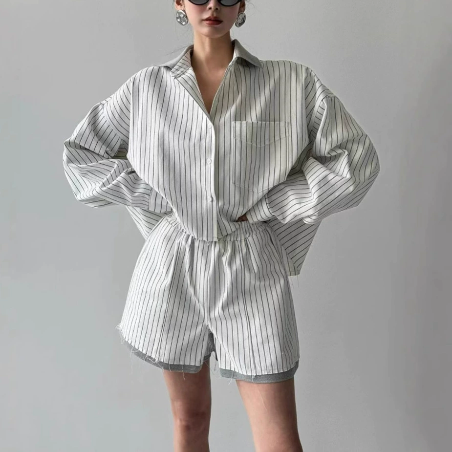 Южная Корея Донгдэмун 2025 весна корейская ленивая свободная повседневная полосатая рубашка с широкими ногами шорты костюм женский