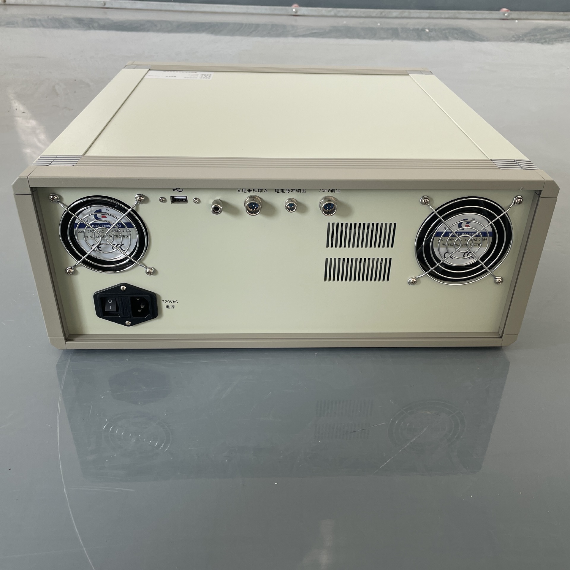 三相标准源 (7).JPG