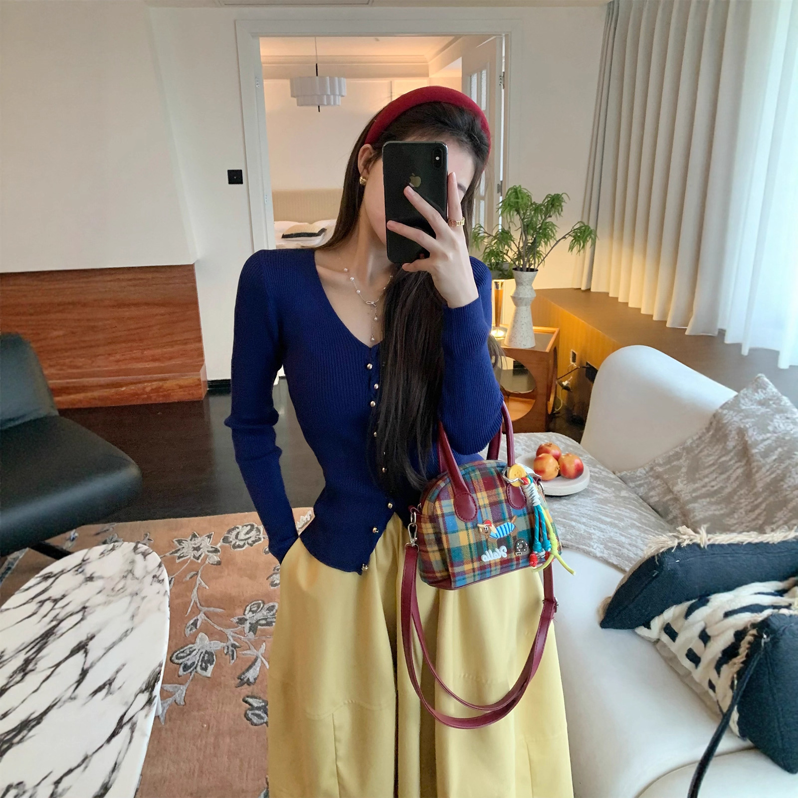 杨泡泡 藏蓝色v领针织开衫女2025年秋装新款单排扣百搭显瘦打底衫