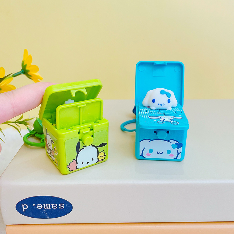 サンリオ漫画サプライズボックス 3D バンプブッククリエイティブキーホルダーかわいいスクールバッグペンダント子供のおもちゃ卸売|undefined
