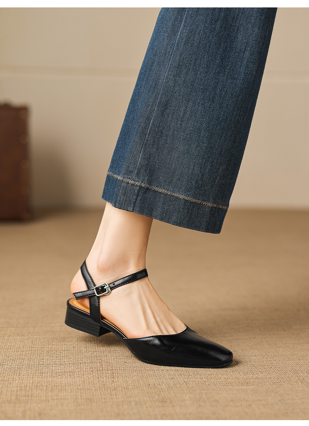 Sandal nữ quai chữ V bít mũi đế bệt phong cách đơn giản — đen chi tiết 19