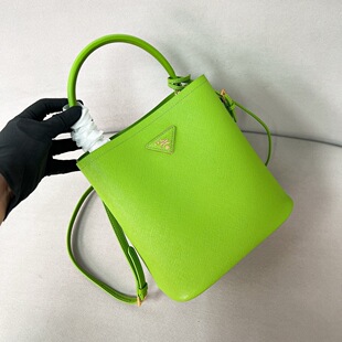 P���_Panier������ُ���Saffiano�������ƤˮͰ����Ʒ�|1BA212
