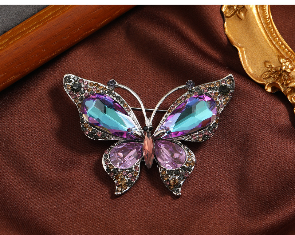 Fashion Butterfly Alloy Plating Inlay Rhinestones Women's Brooches display picture 4