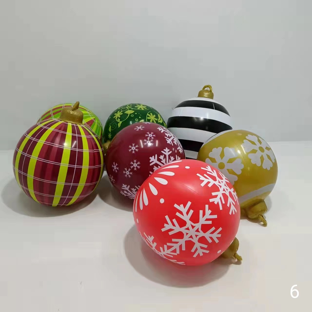 Christmas Vintage Style Stripe Pvc Indoor Outdoor Balloons display picture 1