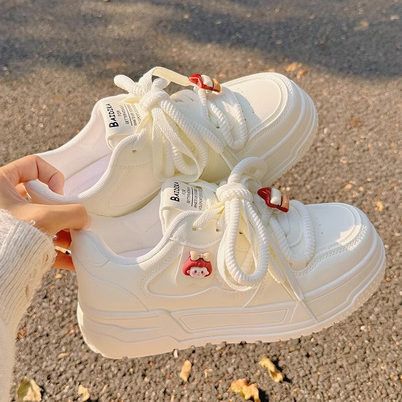 Thick-Soled Height-Increasing White Shoes for Women 2025 Spring and Summer New Women's Shoes for Students with Skirts, Versatile Niche Sneakers