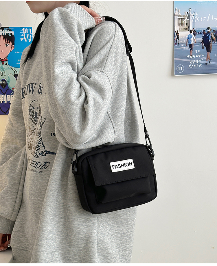 Cross-border canvas bags, couple single-shoulder bags, sturdy and durable small square bags, simple and elegant texture, student bags, women's crossbody bags undefined