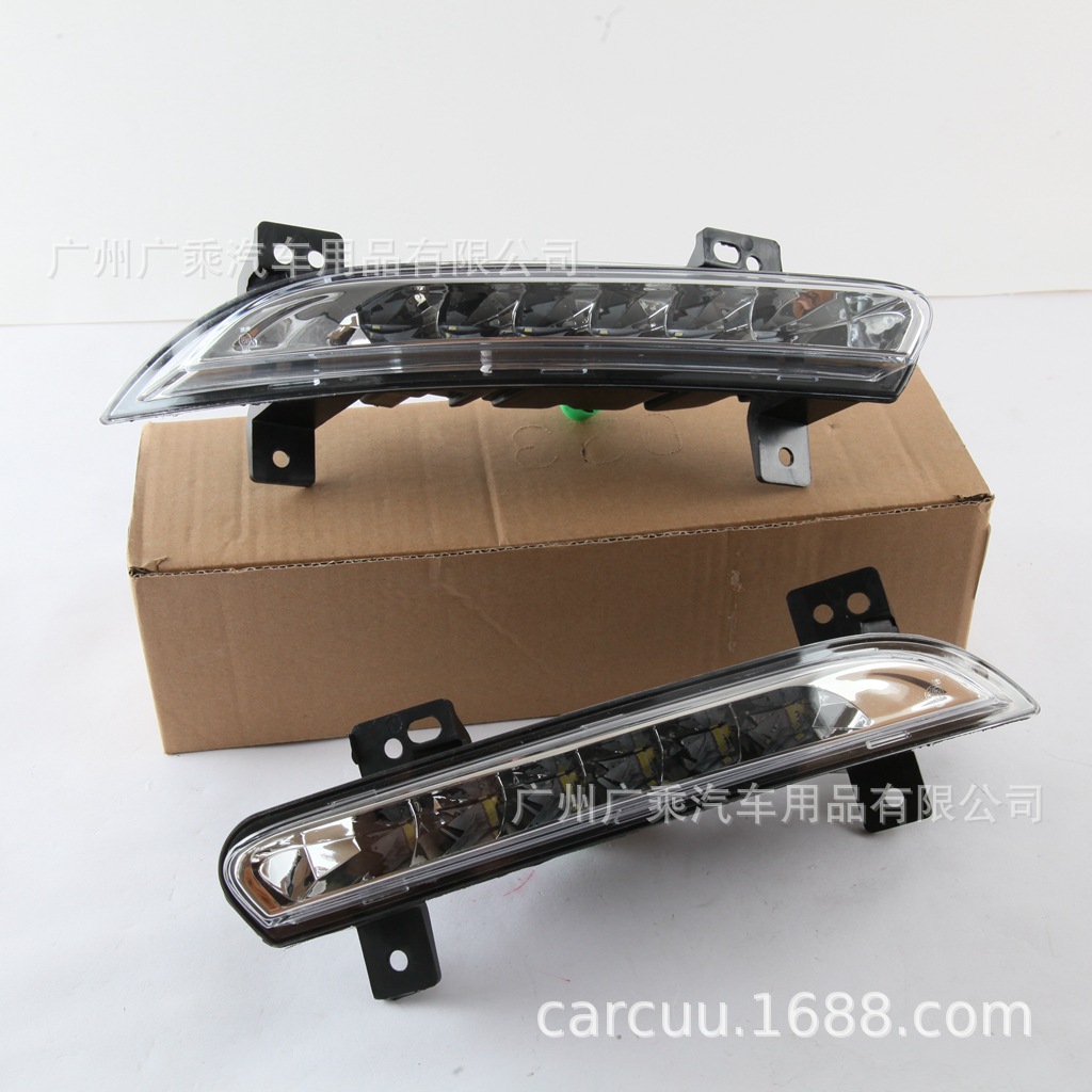 Para Renault Wind Luces de conducción de sol Fluence luces antiniebla 266057986R/266005976R RENAULT