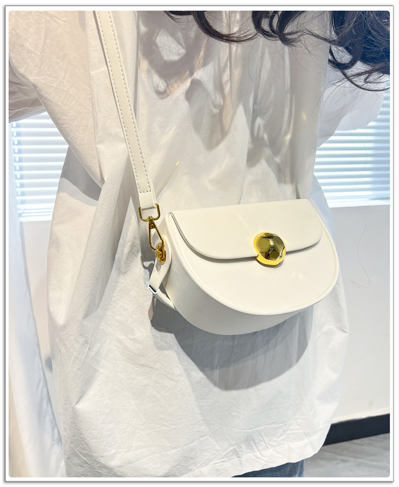 Pequena mala de ombro feminina estilo coreano na moda_voghion.com