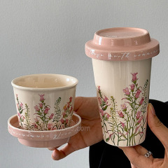 Sanq 牧歌的なスタイルのピンク風鈴ハンドヘルド蓋付きコーヒーカップ家庭用ウォーターカップマグセラミックカップギフト