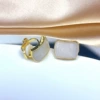 Ej0166 white semi -circular ear clip