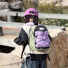 男の子のリュックサックはシンプルで、色を合わせた幼稚園の女の子は軽やかに旅行します。