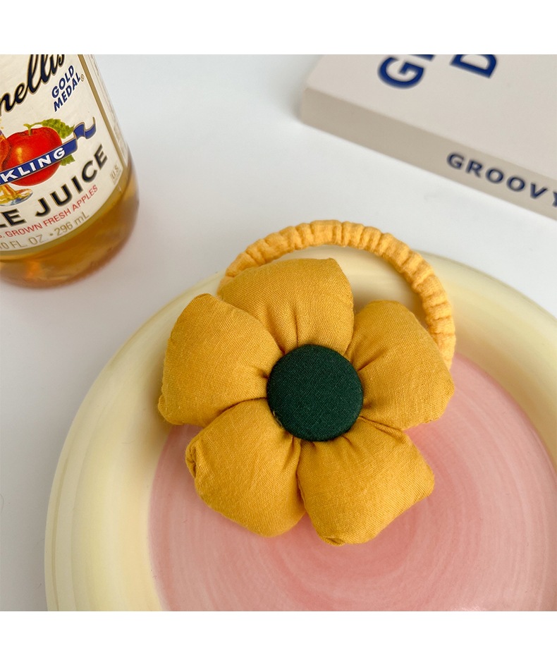 colored flower rubber band