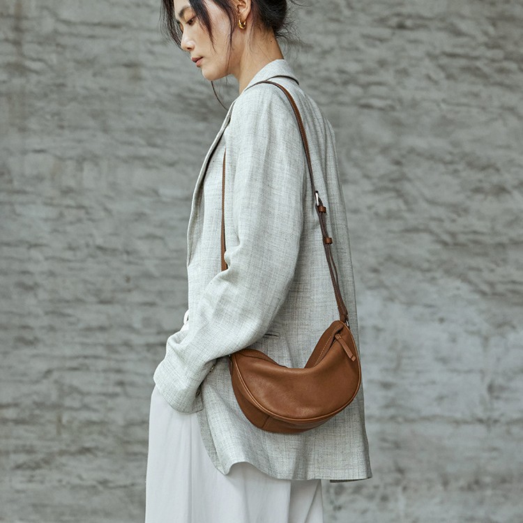 Vegetable Tanned Top Grain Cowhide Casual Crescent Bag Retro Genuine Leather Small Bag Simple Versatile Shoulder Crossbody Bag For Women - Thumbnail 3