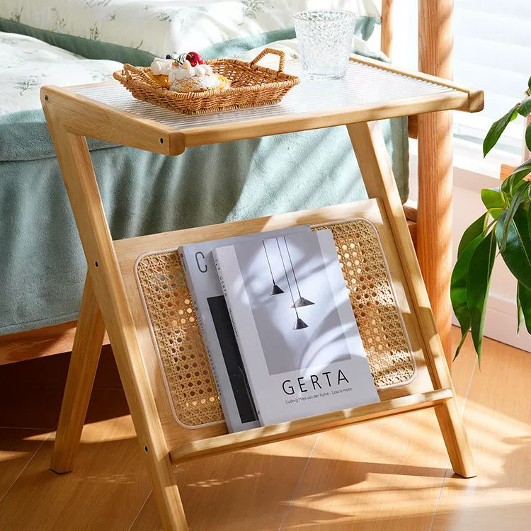 Приставной столик Маленький журнальный столик Мини-спальня Тумбочка Диван Сторона Простой современный угловой столик Свет Роскошное стекло Changhong в японском стиле