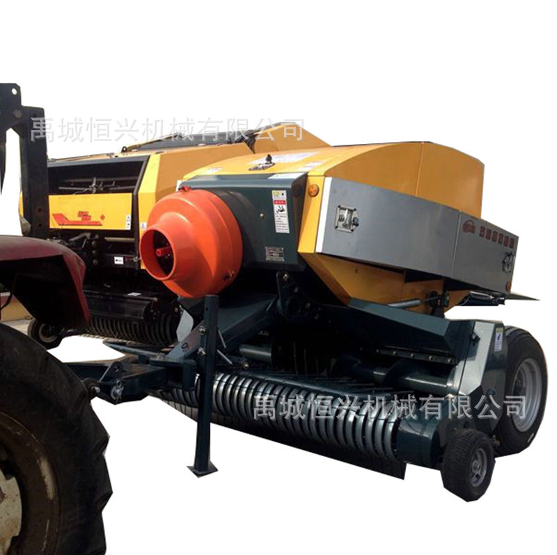 四轮拖拉机牧草青草方形打捆机打包机捡拾机