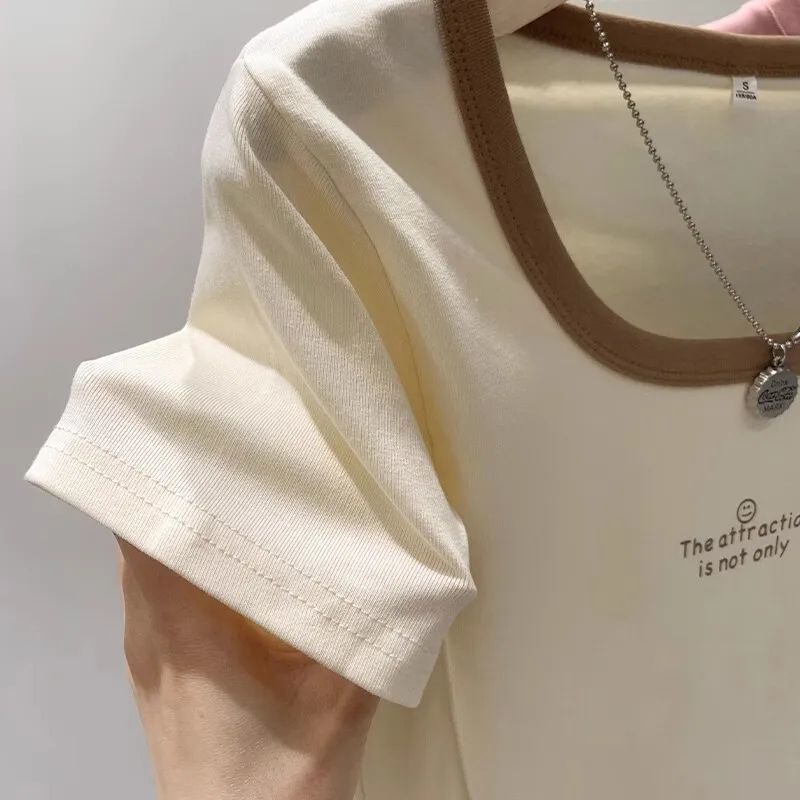 女性のための右肩薄い半袖 T シャツ夏 2025 カラーブロック純粋な欲望ホットガール痩身鎖骨コントラストカラーショートトップ|undefined
