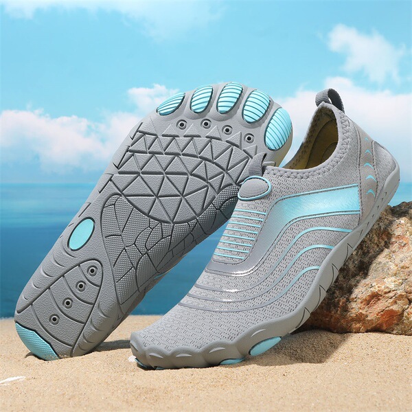 Casual quick dry beach footwear for men and women for swimming