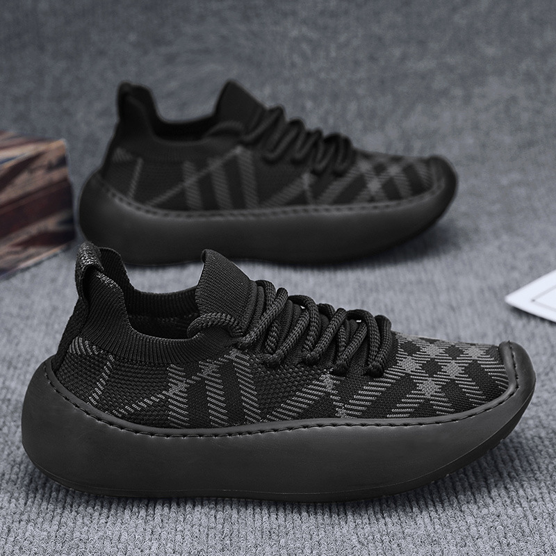 Zapatos de hombre 2025 nuevo verano con superficie de malla voladora transpirable, ligero, suela suave, deportes y ocio, zapatos de malla de conducción de trabajo para hombre