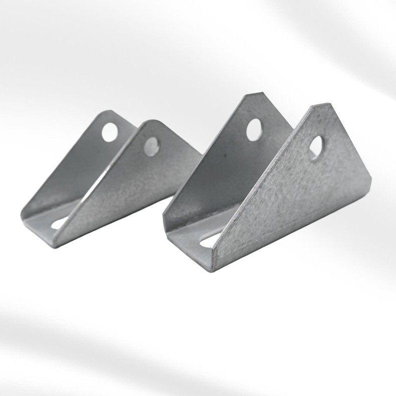 光伏支架配件 四孔三角连接件 镀锌底座直连接太阳能板三角支架