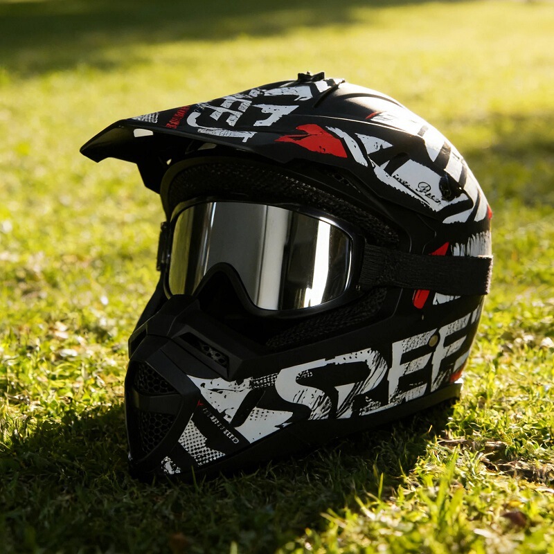 Motorcycle Road Off-Road Mountain Helmet Rally Helmet Full-Face Helmet for Men and Women Racing Helmet 3C Certified with Goggles Motorcycle Road Off-Road Mountain Helmet Rally Helmet Full-Face Helmet for Men and Women Racing Helmet 3C Certified with Goggles