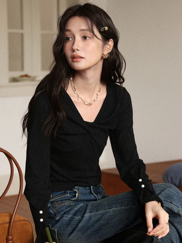 纯欲辣妹黑色v领长袖T恤打底衫女秋冬新款设计感修身内搭正肩上衣|undefined