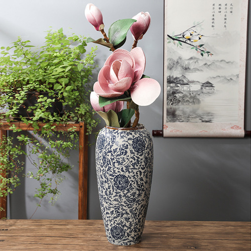 Home decoration ornaments Jingdezhen ceramic flower ware modern Chinese ceramic vase retro blue and white lotus