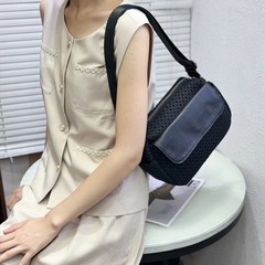 新款小方包网布斜挎包时尚翻盖小挎包韩版单肩包复古高级感单肩包